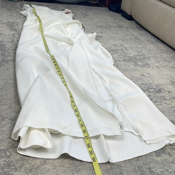 NWT Xscape One Shoulder Ruffle Scuba Crepe Gown White Wedding Sz 4 - Picture 10 of 14